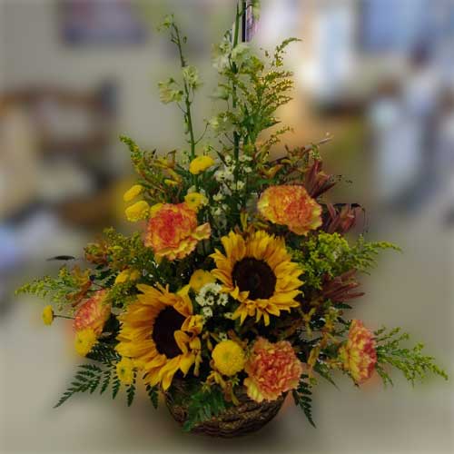 fall sunflower arrangement