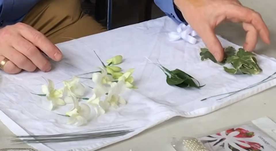 wrist corsage step 1
