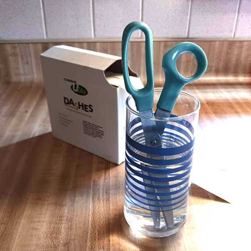 cleaning scissors