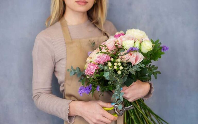 freelance floral designer