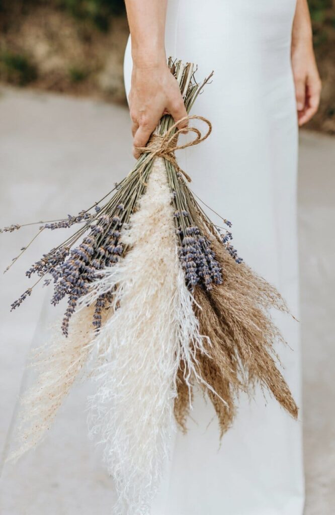pampas dried lavender bouquet 1