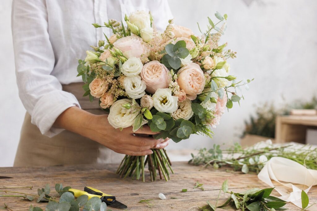 desing with lisianthus